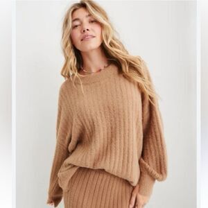 Aerie Buttercream Crew Oversized Slouchy Sweater Small Cappucino Tan cozy soft